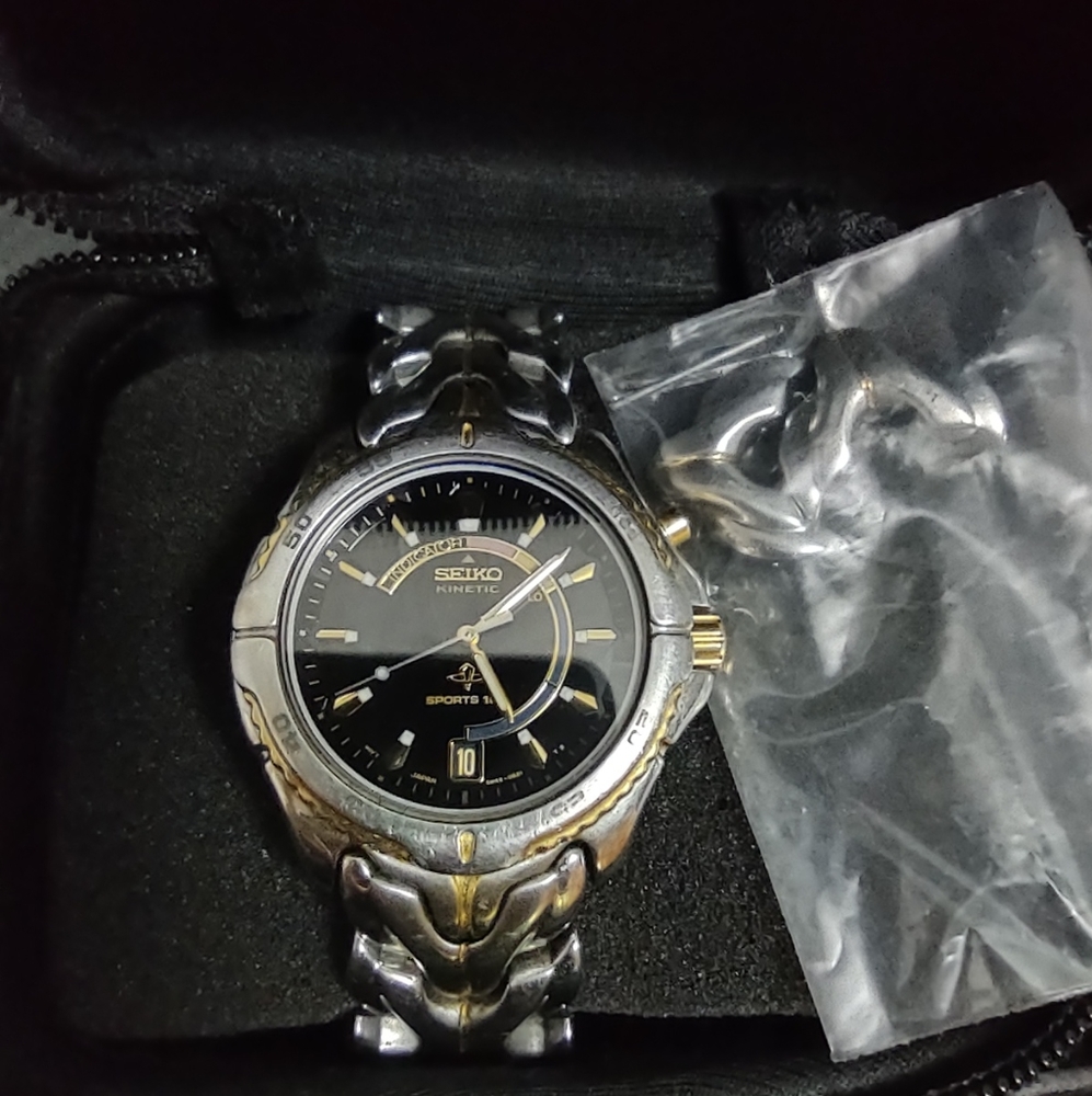 Vintage Seiko kinetic (fully functioning and new seals just installed)